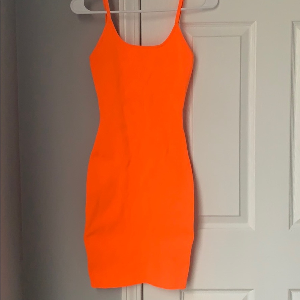 Orange dress size M